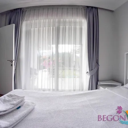 Vila Gcek Begonvilla